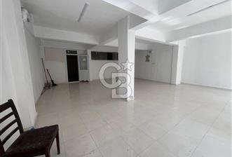 Arnavutköy Merkezde Kiralık 100 m² Dükkan + 80 m² Depo