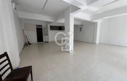 Arnavutköy Merkezde Kiralık 100 m² Dükkan + 80 m² Depo