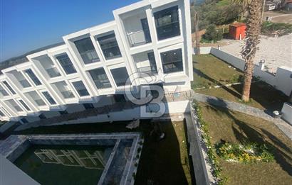 İzmir Torbalı Ayrancılarda Site İçerisinde Satılık Tripleks Villa