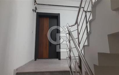 KARŞIYAKA ÇARŞI İÇİNDE SIFIR BİNA SIFIR EŞYALI 1+1 DAİRE