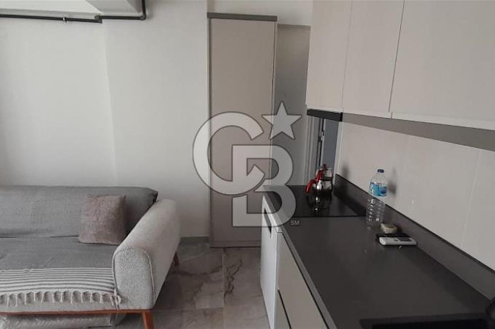 KARŞIYAKA ÇARŞI İÇİNDE SIFIR BİNA SIFIR EŞYALI 1+1 DAİRE