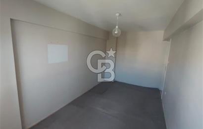 İnönü Caddesi Göztepe Metro Durağında Otoparklı 2 + 1 Daire