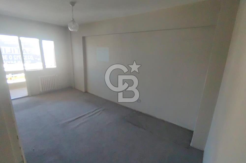 İnönü Caddesi Göztepe Metro Durağında Otoparklı 2 + 1 Daire