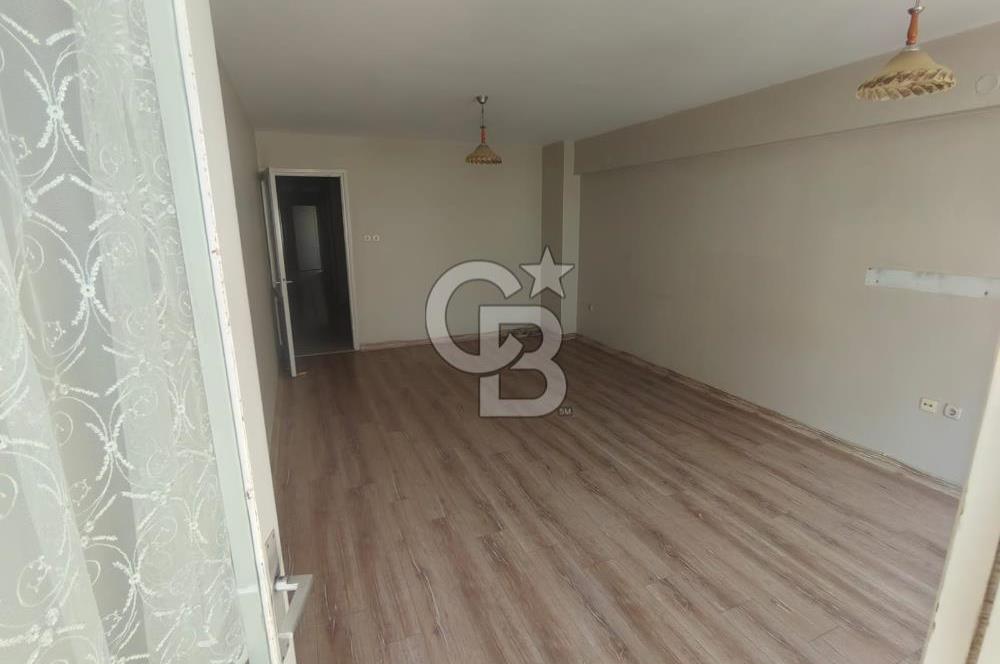 İnönü Caddesi Göztepe Metro Durağında Otoparklı 2 + 1 Daire