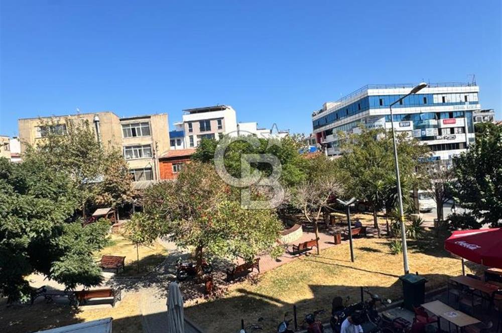 Seferihisar Çarşı Merkezde Satılık 2+1 İş Yeri Ruhsatlı Daire