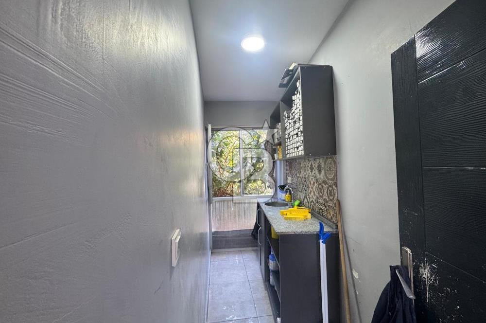 Seferihisar Çarşı Merkezde Satılık 2+1 İş Yeri Ruhsatlı Daire