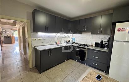 Seferihisar Çarşı Merkezde Satılık 2+1 İş Yeri Ruhsatlı Daire