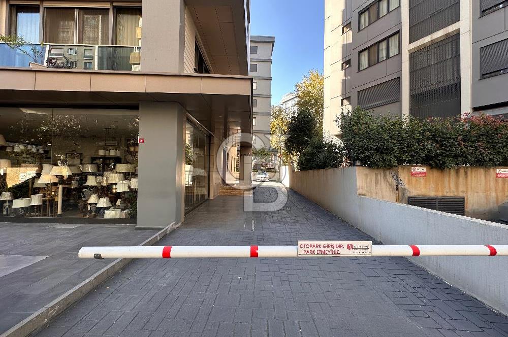 Fenerbahçe Bağdat Caddesi’ne Yakın – Teraslı 223 m² Satılık Çatı Dubleksi