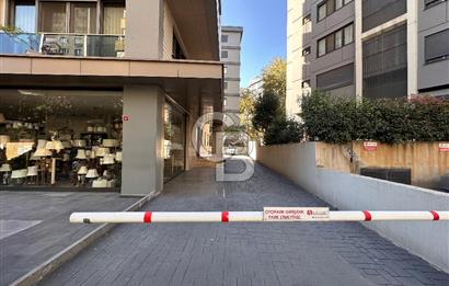 Fenerbahçe Bağdat Caddesi’ne Yakın – Teraslı 223 m² Satılık Çatı Dubleksi
