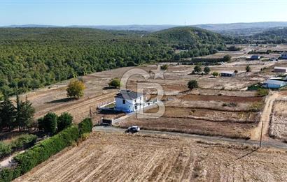 Çatalca İhsaniyede Elektrik Suyu Bulunan 410 m² Tarla