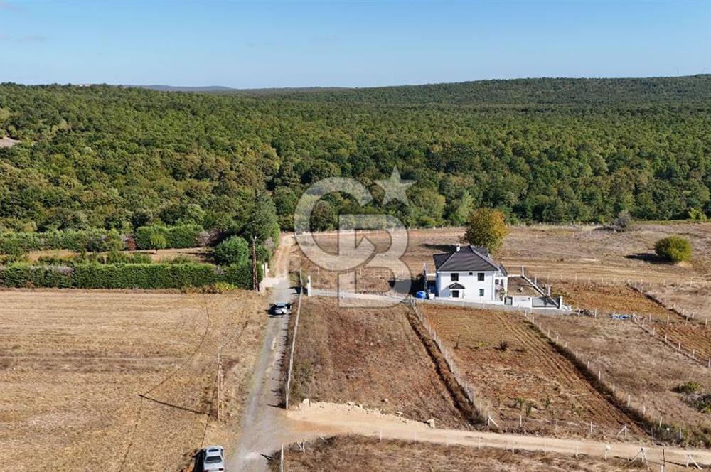 Çatalca İhsaniyede Elektrik Suyu Bulunan 410 m² Tarla