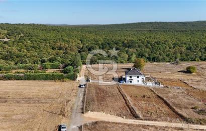 Çatalca İhsaniyede Elektrik Suyu Bulunan 410 m² Tarla