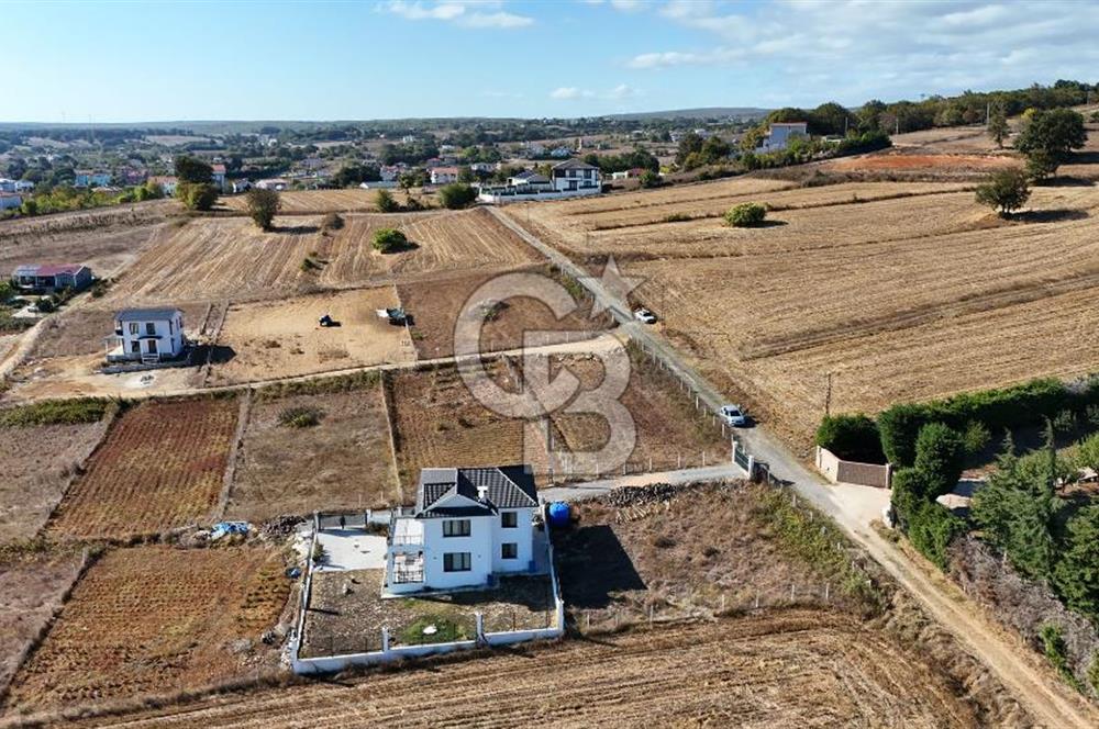 Çatalca İhsaniyede Elektrik Suyu Bulunan 410 m² Tarla