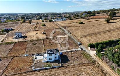 Çatalca İhsaniyede Elektrik Suyu Bulunan 410 m² Tarla