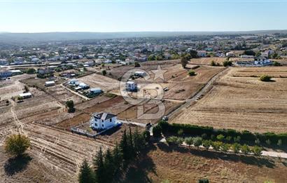Çatalca İhsaniyede Elektrik Suyu Bulunan 410 m² Tarla