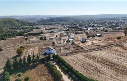 Çatalca İhsaniyede Elektrik Suyu Bulunan 410 m² Tarla