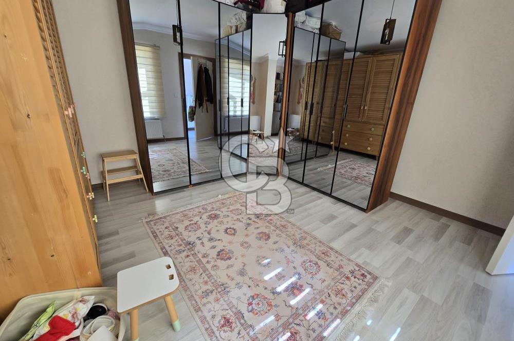 MÜRSEL ULUÇ 942 CADDE 4,5+1 SATILIK DUBLEKS DAİRE