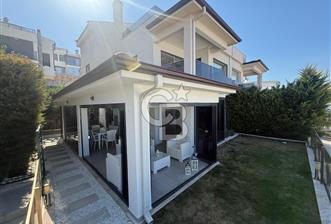 EŞSİZ DENİZ MANZARALI, FULL EŞYALI, ÖZEL YAPIM, TRİPLEKS VİLLA