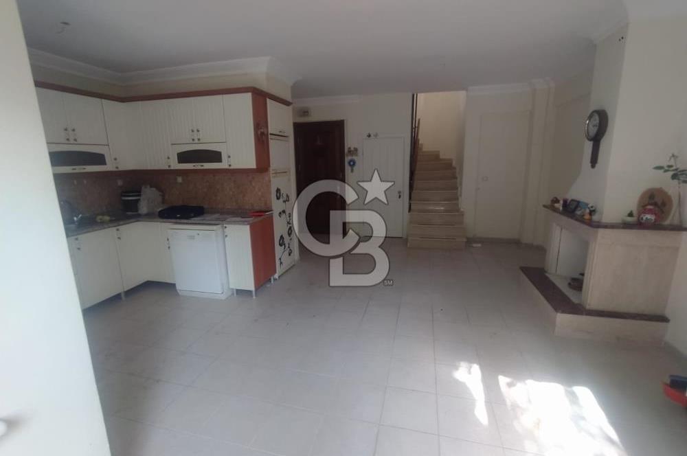 ELMAKENT SİTESİNDE 12 AY TATİL FORMATINDA SATILIK 3 + 1 VİLLA