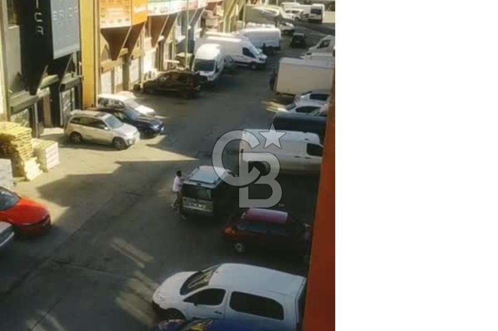 Macun Mah. Öz Ankara Gıda Sitesinde 4 Katlı İşyeri