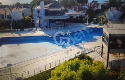 ELMAKENT SİTESİNDE 12 AY TATİL FORMATINDA SATILIK 3 + 1 VİLLA