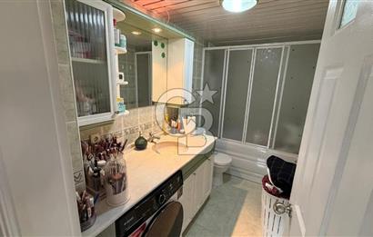  Narlıdere Kenan Beklen sitesinde 3+1 Geniş ve ferah Satılık Daire