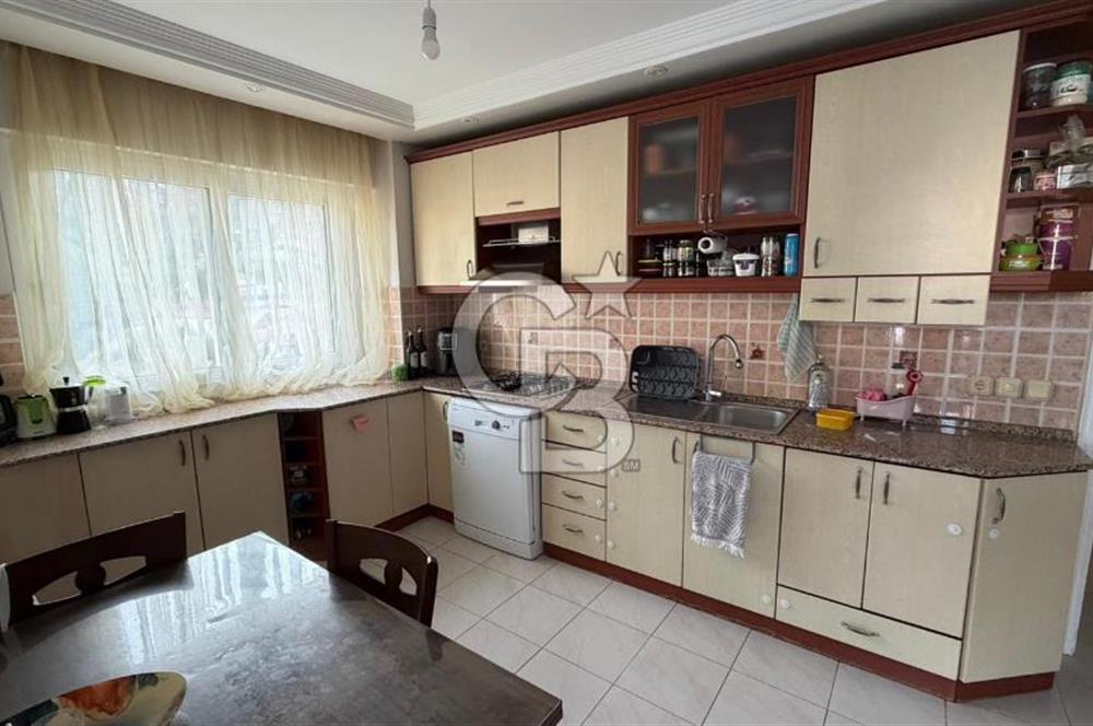  Narlıdere Kenan Beklen sitesinde 3+1 Geniş ve ferah Satılık Daire