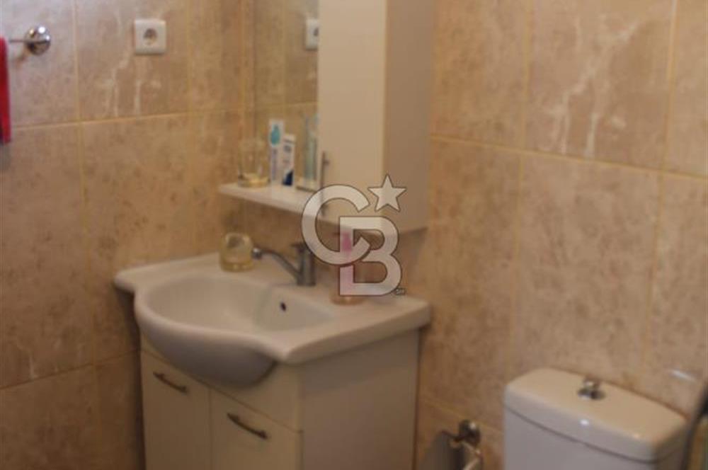 ÇEŞME DALYAN'DA SAKIZ ADASI MANZARALI TRİPLEKS VİLLA