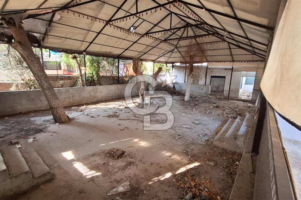 NOVADA ALIŞVERİŞ MERKEZİ YANI FOÇA KAVŞAĞINDA SATILIK KÖŞE PARSEL ARSA