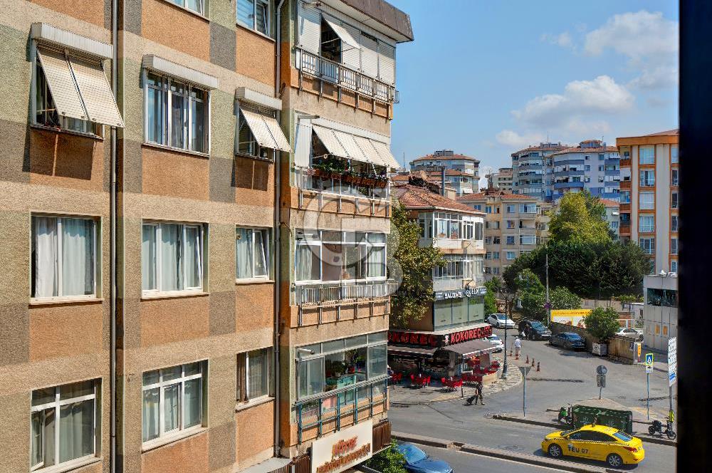 Maltepe Feyzullah Mah. Minibüs Cad. Üzeri Satılık 3+1 Daire!