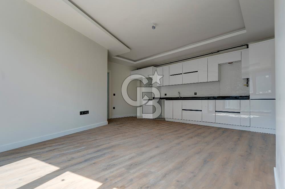 Maltepe Feyzullah Mah. Minibüs Cad. Üzeri Kiralık 3+1 Daire!
