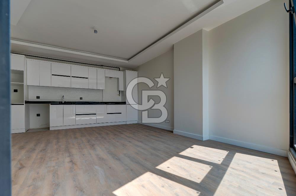 Maltepe Feyzullah Mah. Minibüs Cad. Üzeri Satılık 3+1 Daire!