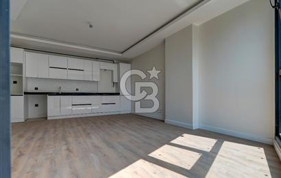 Maltepe Feyzullah Mah. Minibüs Cad. Üzeri Satılık 3+1 Daire!