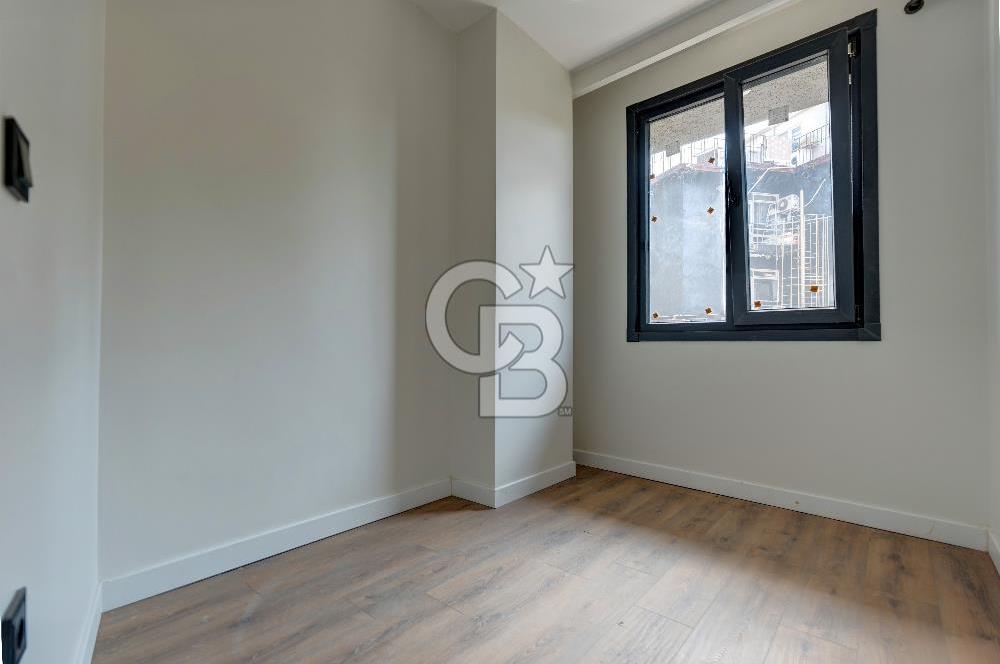 Maltepe Feyzullah Mah. Minibüs Cad. Üzeri Kiralık 3+1 Daire!