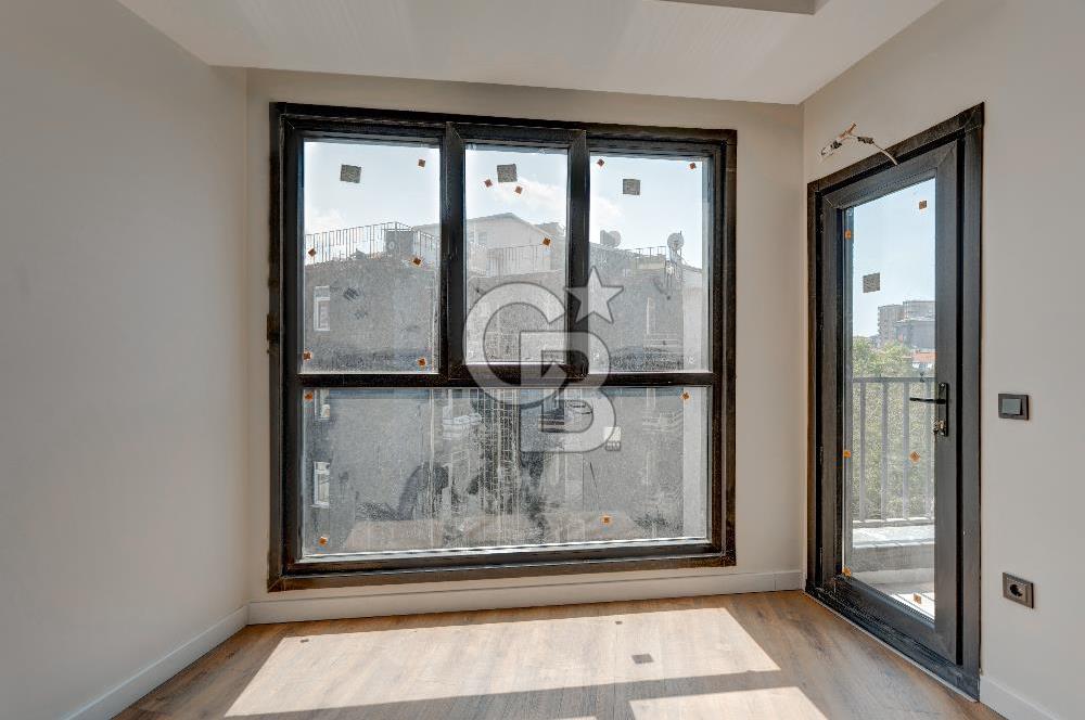 Maltepe Feyzullah Mah. Minibüs Cad. Üzeri Satılık 3+1 Daire!