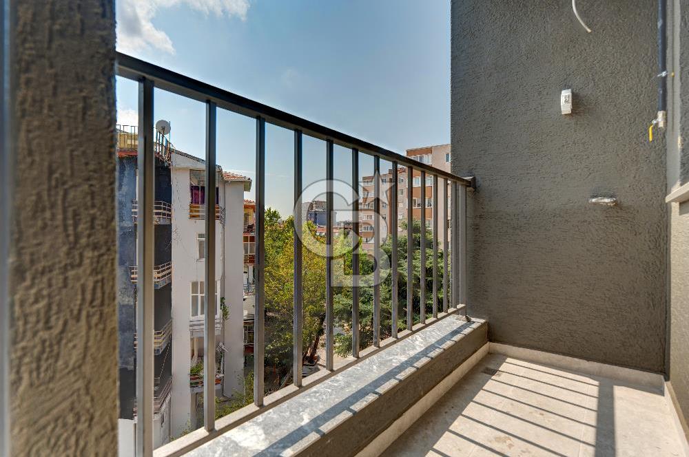 Maltepe Feyzullah Mah. Minibüs Cad. Üzeri Kiralık 3+1 Daire!