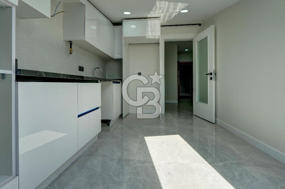 Maltepe Feyzullah Mah. Minibüs Cad. Üzeri Satılık 4+1 Dubleks Daire!