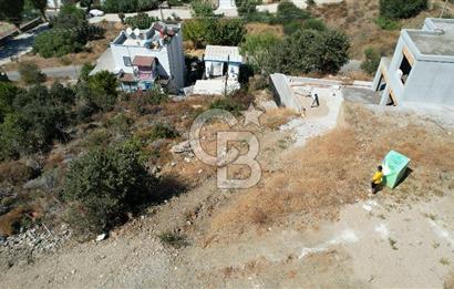 BODRUM KADIKALESİNDE DENİZE YÜRÜME MESAFESİNDE 3 KAT İMARLI ARSA
