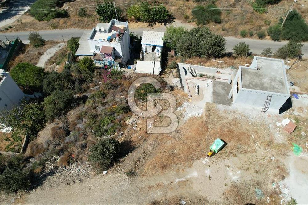BODRUM KADIKALESİNDE DENİZE YÜRÜME MESAFESİNDE 3 KAT İMARLI ARSA