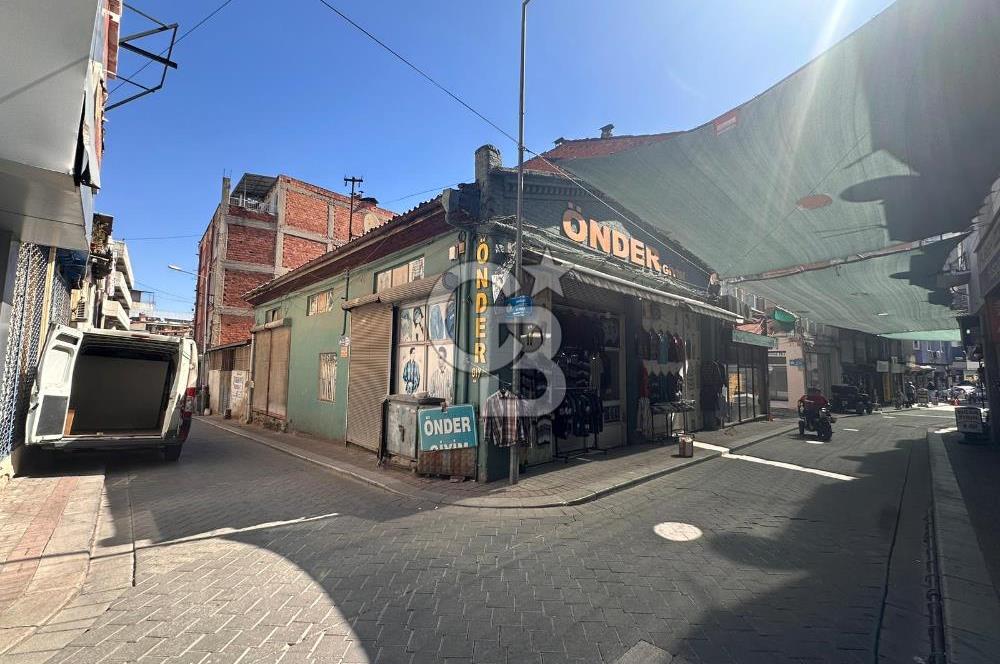Saraylar Mah. Demirciler Caddesi 138M² Satılık İş Yeri