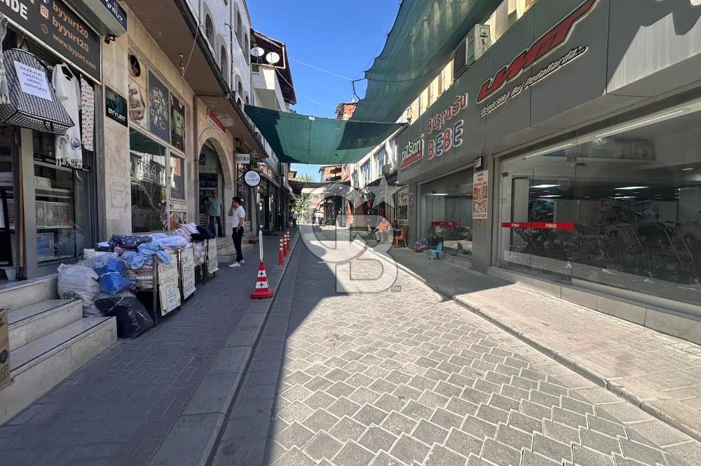 Saraylar Mah. Demirciler Caddesi 138M² Satılık İş Yeri