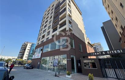 CB BLACK'TAN 23 NİSAN CADDE ÜZERİNDE SATILIK DÜKKAN*
