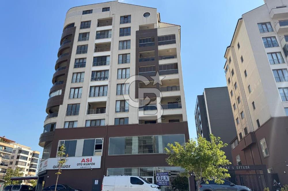 CB BLACK'TAN 23 NİSAN CADDE ÜZERİNDE SATILIK DÜKKAN*