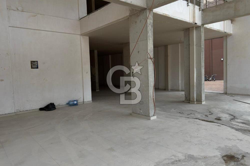 CB BLACK'TAN 23 NİSAN CADDE ÜZERİNDE SATILIK DÜKKAN*