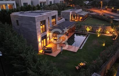 Torbada Satılık 3+1 Havuzlu Lüks Villa – Doğayla İç İçe, Modern Yaşam