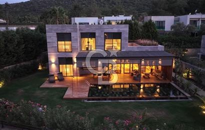 Torbada Satılık 3+1 Havuzlu Lüks Villa – Doğayla İç İçe, Modern Yaşam