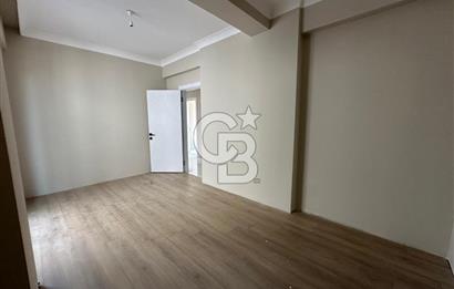 ÇİFTLİKKÖY SULTANİYE MH.'DE SATILIK 2+1 ARA KAT DAİRE