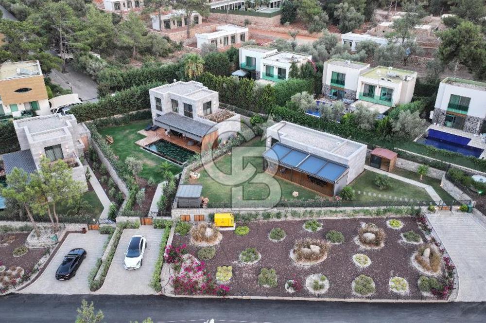 Torbada Satılık 3+1 Havuzlu Lüks Villa – Doğayla İç İçe, Modern Yaşam