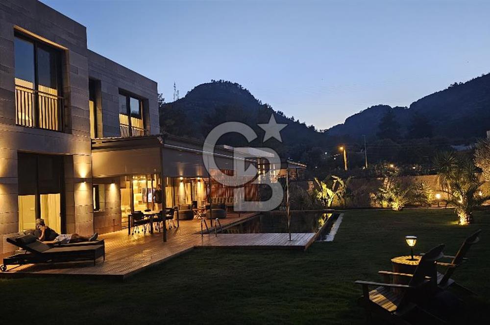 Torbada Satılık 3+1 Havuzlu Lüks Villa – Doğayla İç İçe, Modern Yaşam