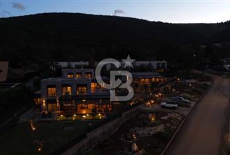 Bodrum Torbada Satılık 4+1 Havuzlu Lüks Villa – Doğayla İç İçe, Modern Yaşam